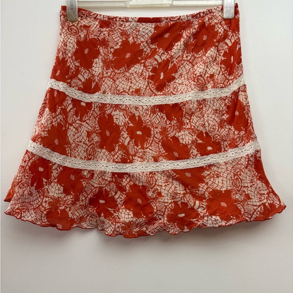 Vintage Calvin Klein Orange and White Floral Mini Skirt - Picture 7 of 8